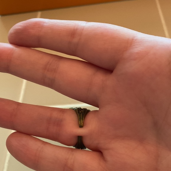 Sorelli Pear Adjustable Ring - Picture 4 of 7